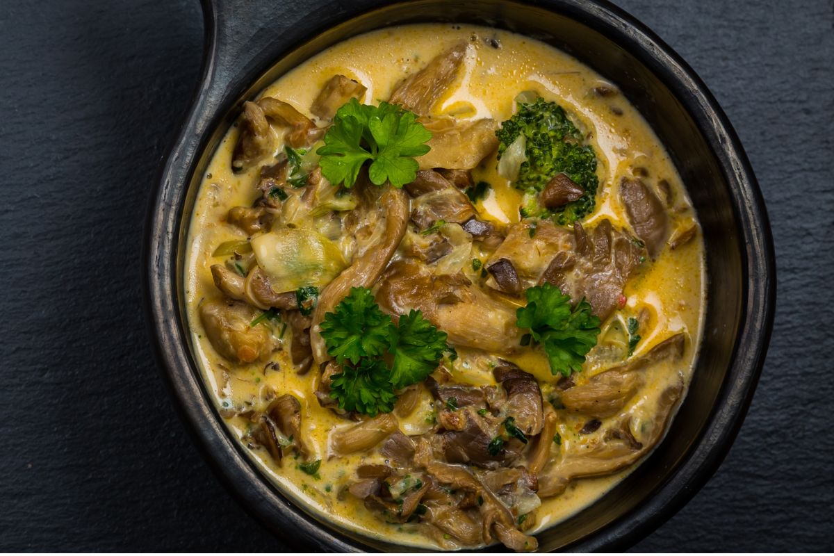 How To Dry Oyster Mushrooms And Cook Them