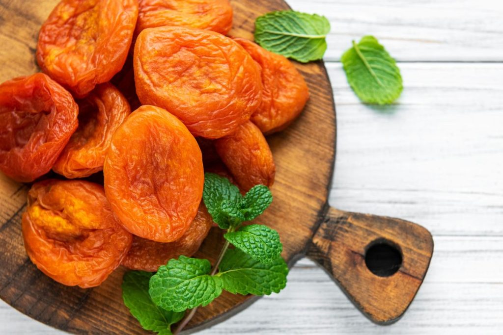 How To Dehydrate Apricots And Extend Their Shelf Life