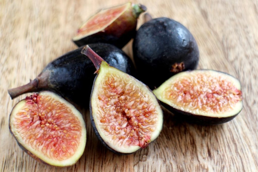 Black Mission figs cut in half