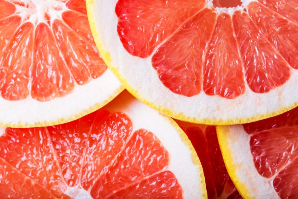 Thinly sliced fresh grapefruit slices