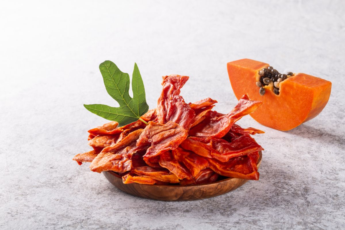 How To Make Dehydrated Papaya And Papaya Granola Recipe