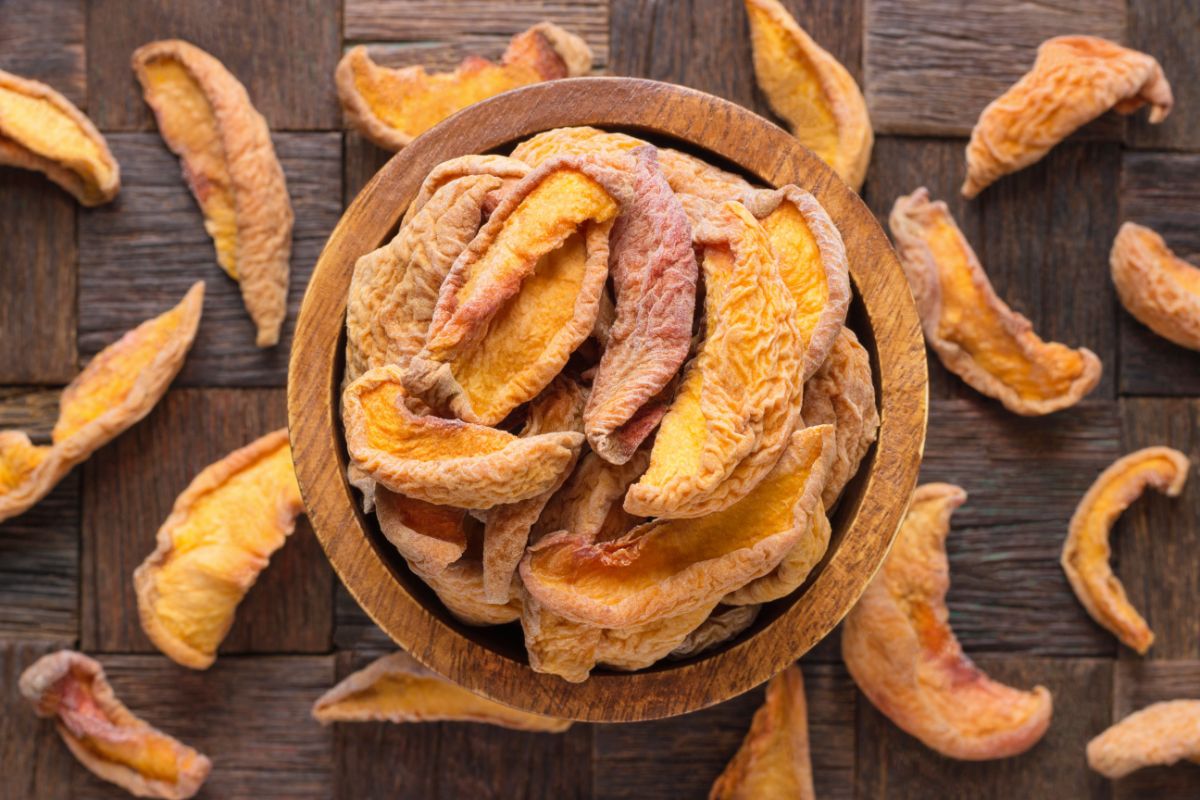 Peaches dried and sliced in a bowl
