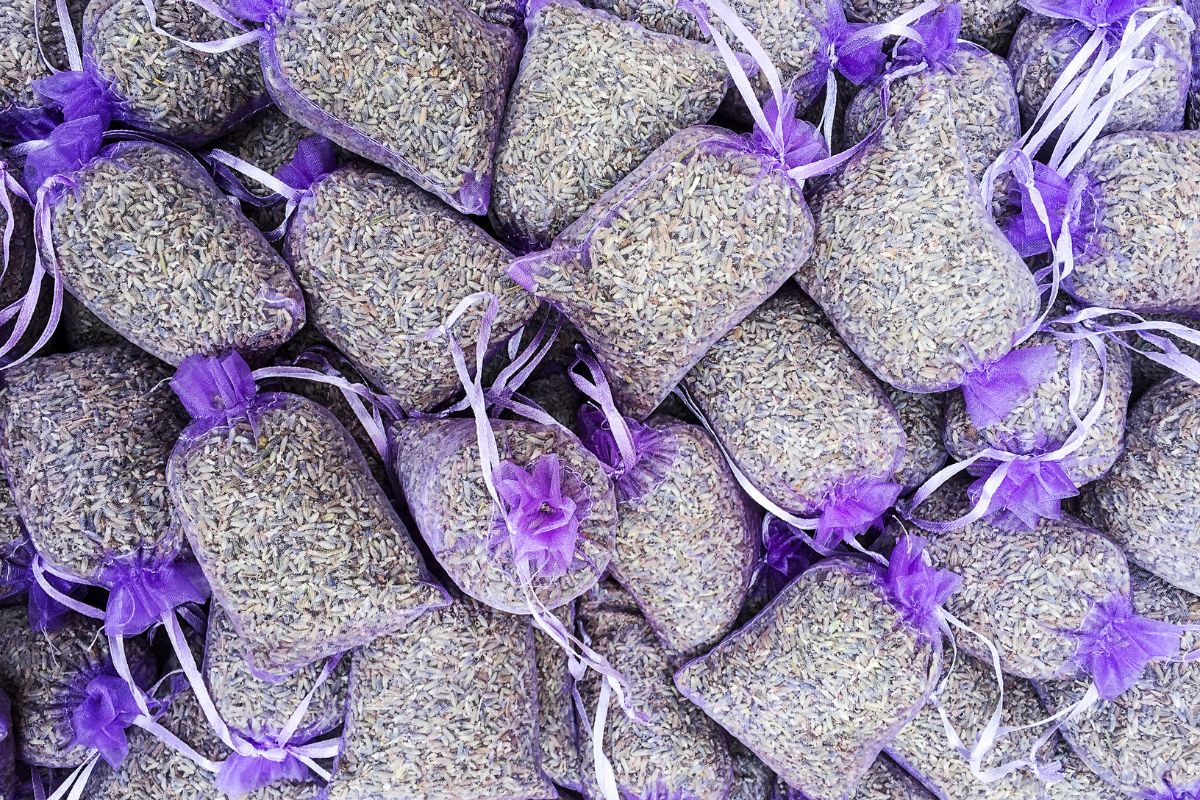 13 Creative Ideas For What To Do With Dried Lavender Stems